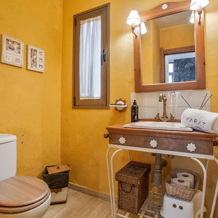 Karat Kanaria بيت للعطل *