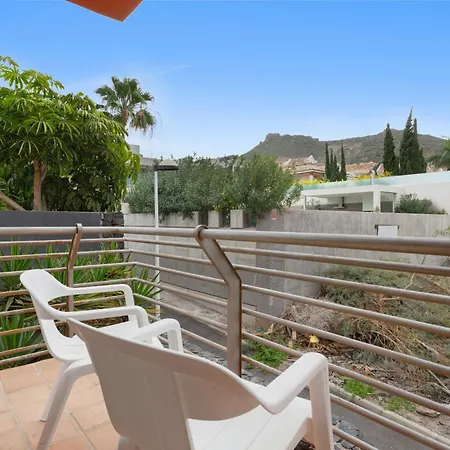 Karat Kanaria * أذيخي