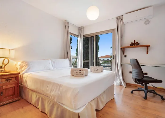 Karat Kanaria أذيخي