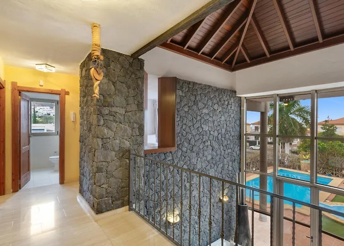 Karat Kanaria * Costa Adeje (Tenerife)